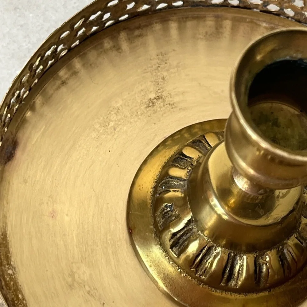 Vintage filigree candleholder with tray and feet